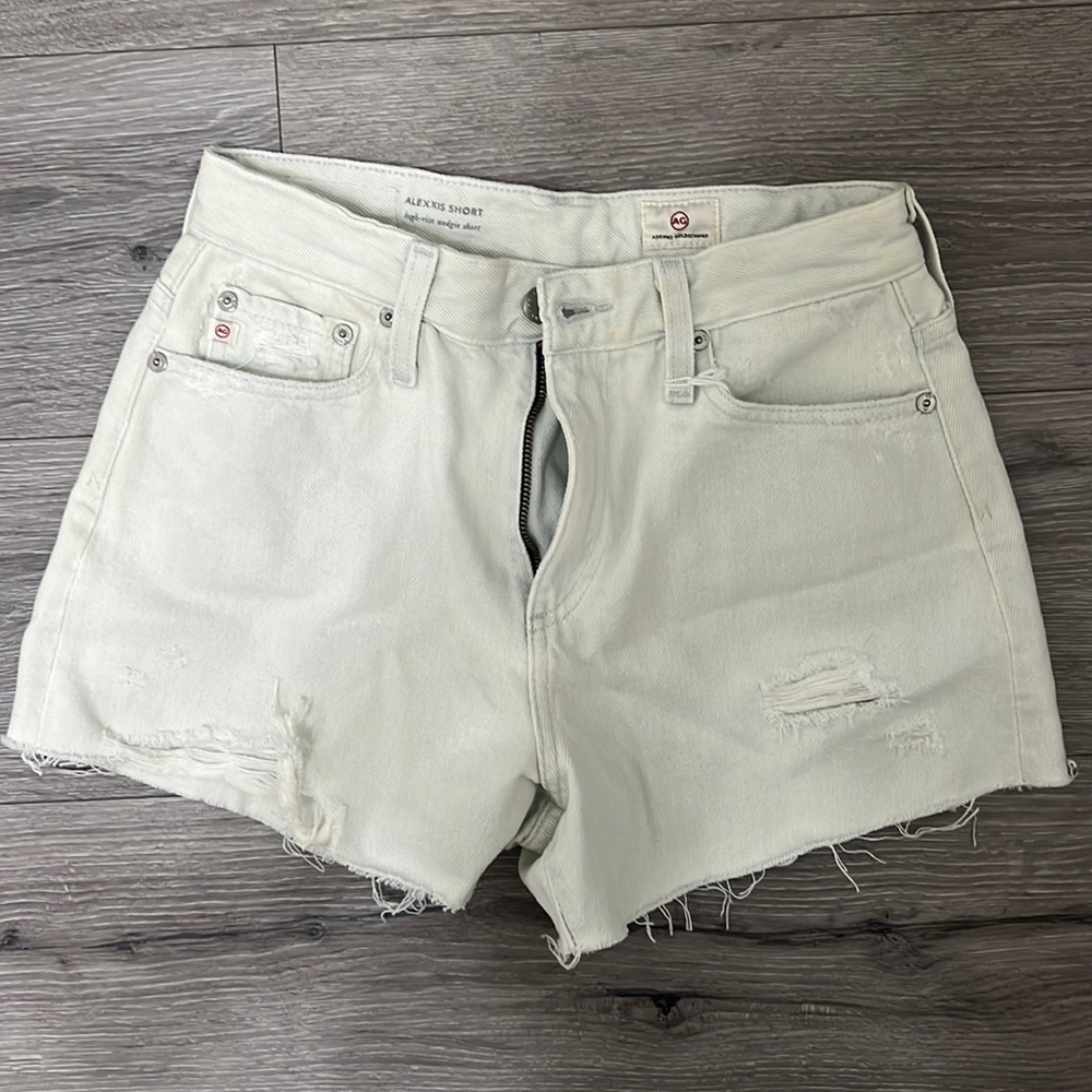 Selling AG Alexxis short (26) High rise wedgie shorts